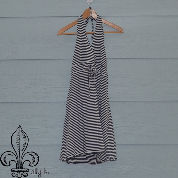 VENUS Dresses & Skirts - ⚜Venus Navy & White stripe halter⚜
